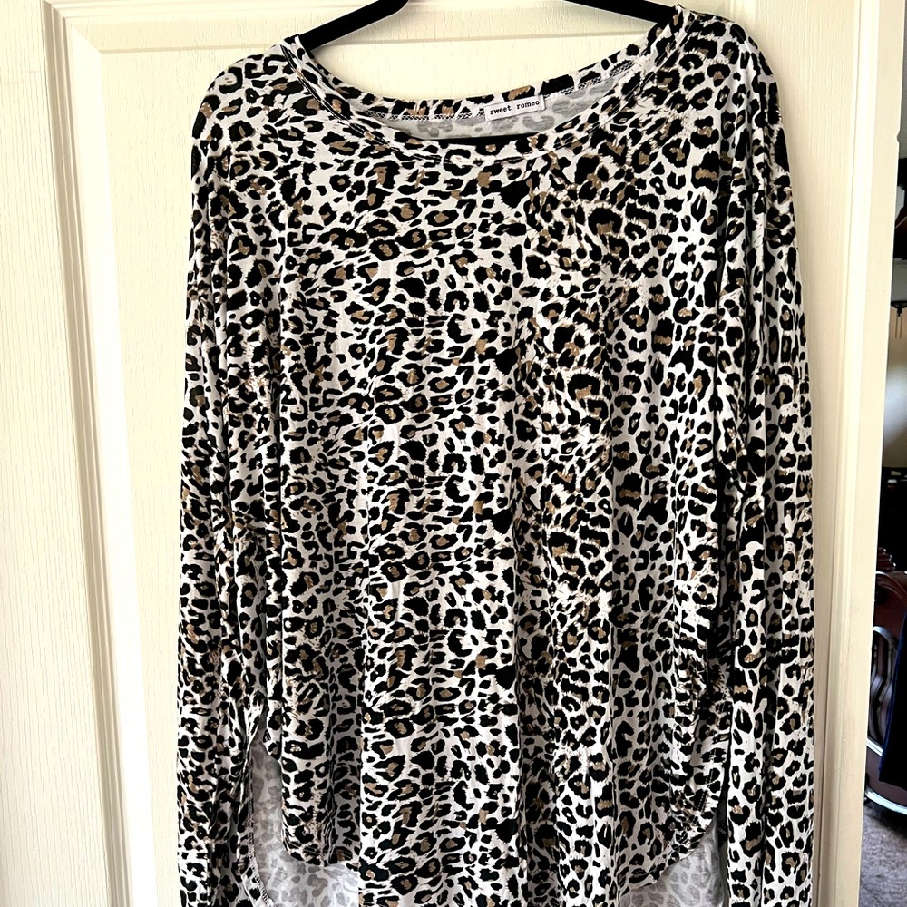 Plus size 3X animal print long sleeve top